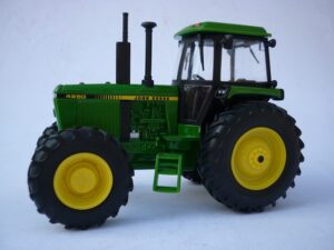 SDF 1605	John Deere 4250